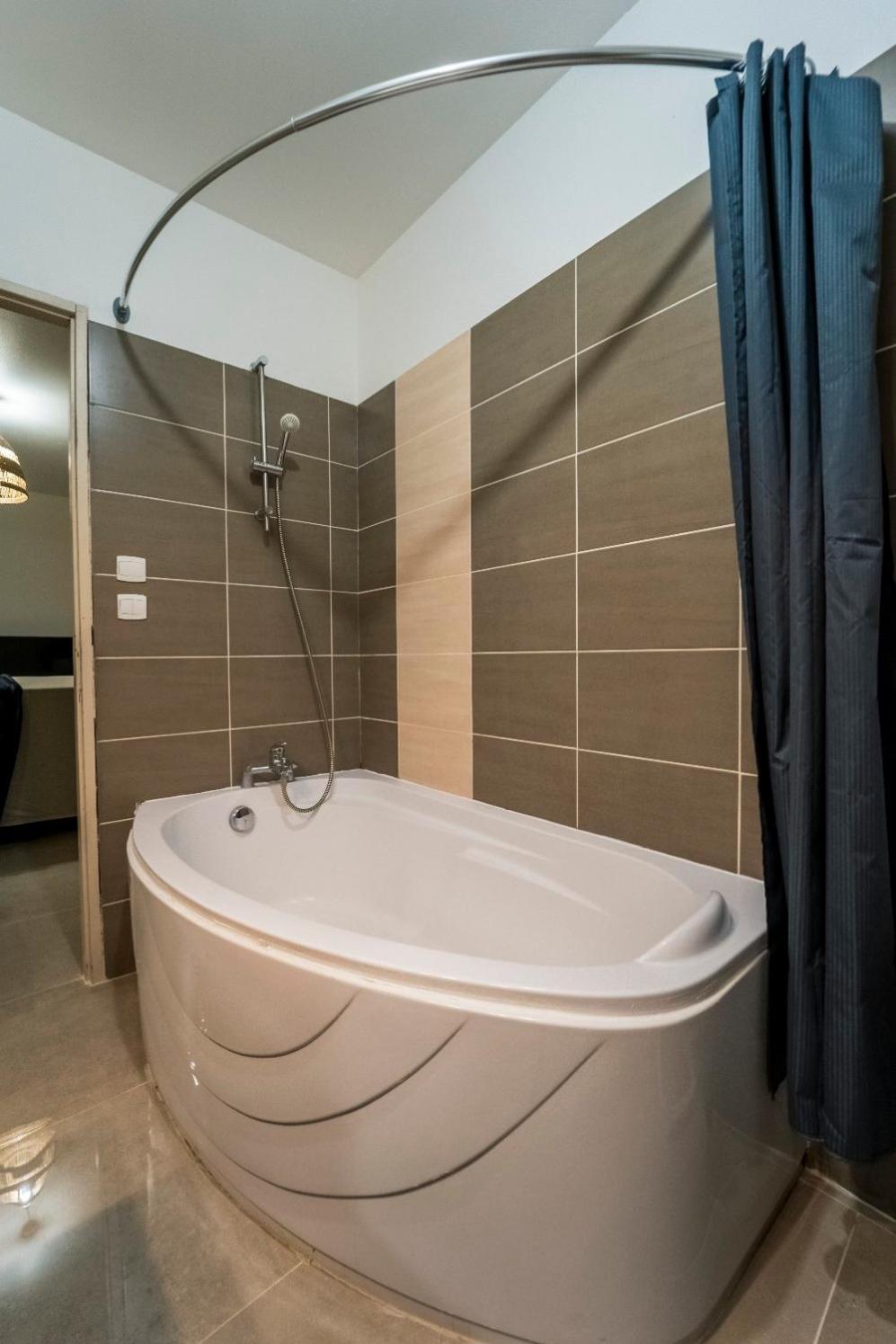 Appartement Des Carmes Νιμ Εξωτερικό φωτογραφία