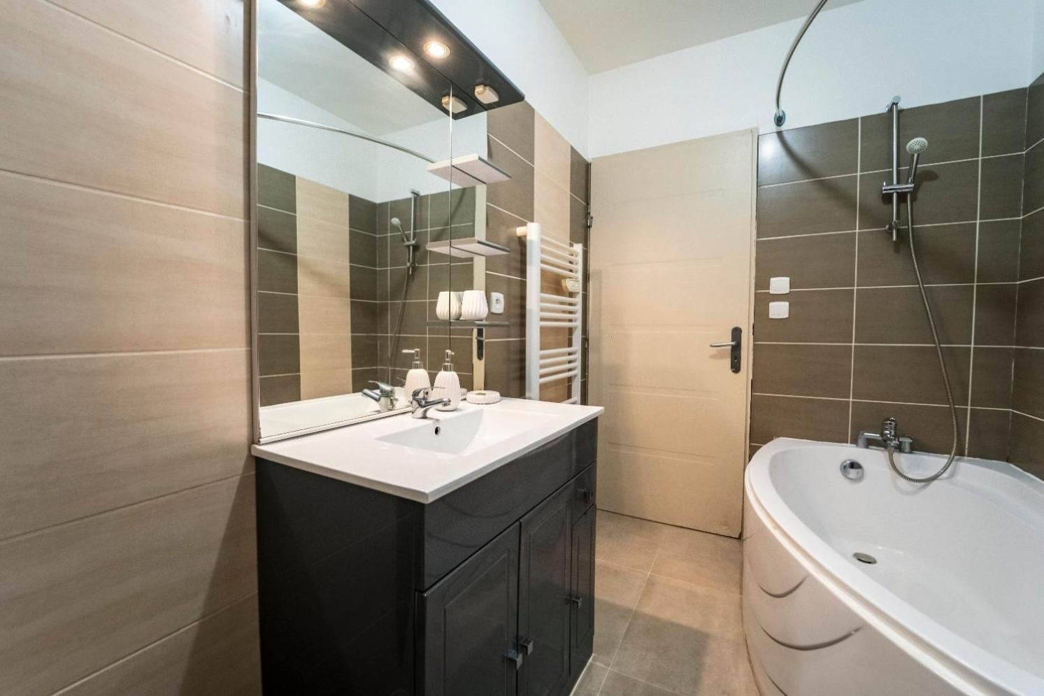 Appartement Des Carmes Νιμ Εξωτερικό φωτογραφία
